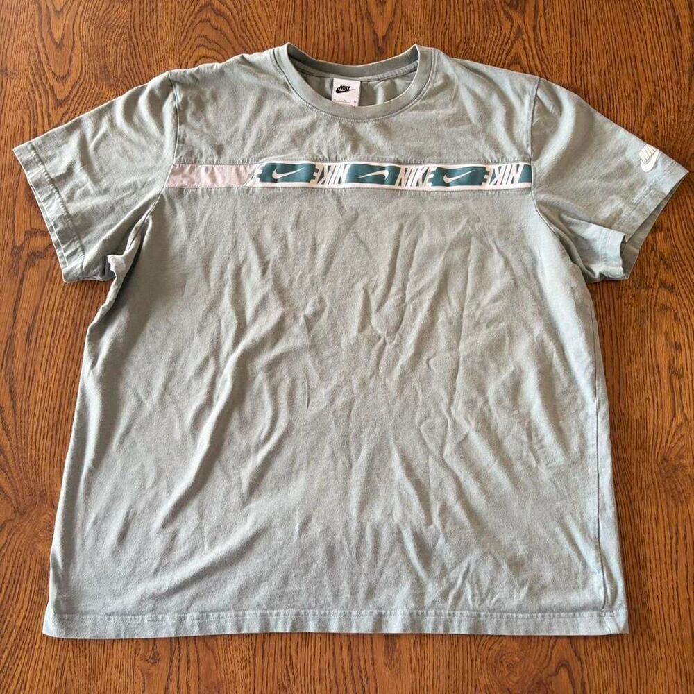Nike Men's Green and Blue T-shirt XL